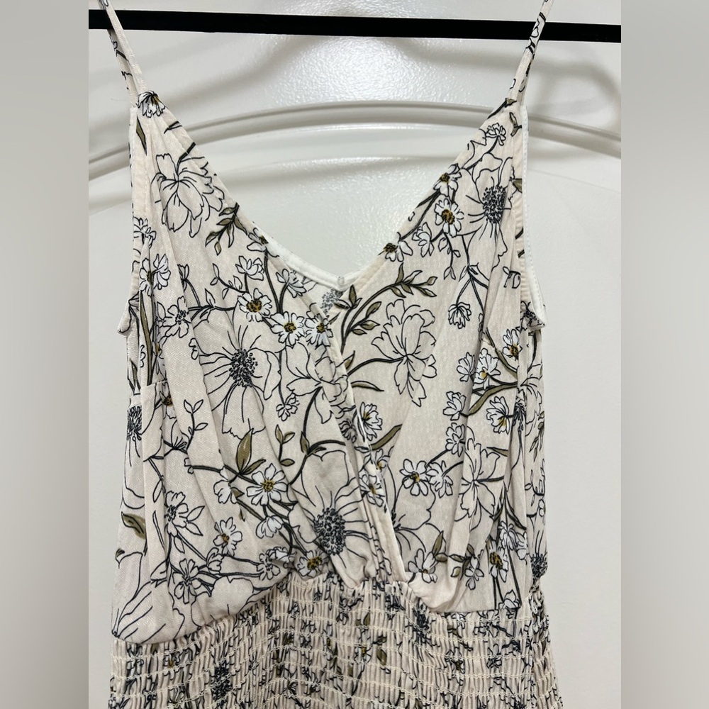 NWT Endless Blu Floral Kiawah Smocked Ruffle Dress - Picture 3 of 8